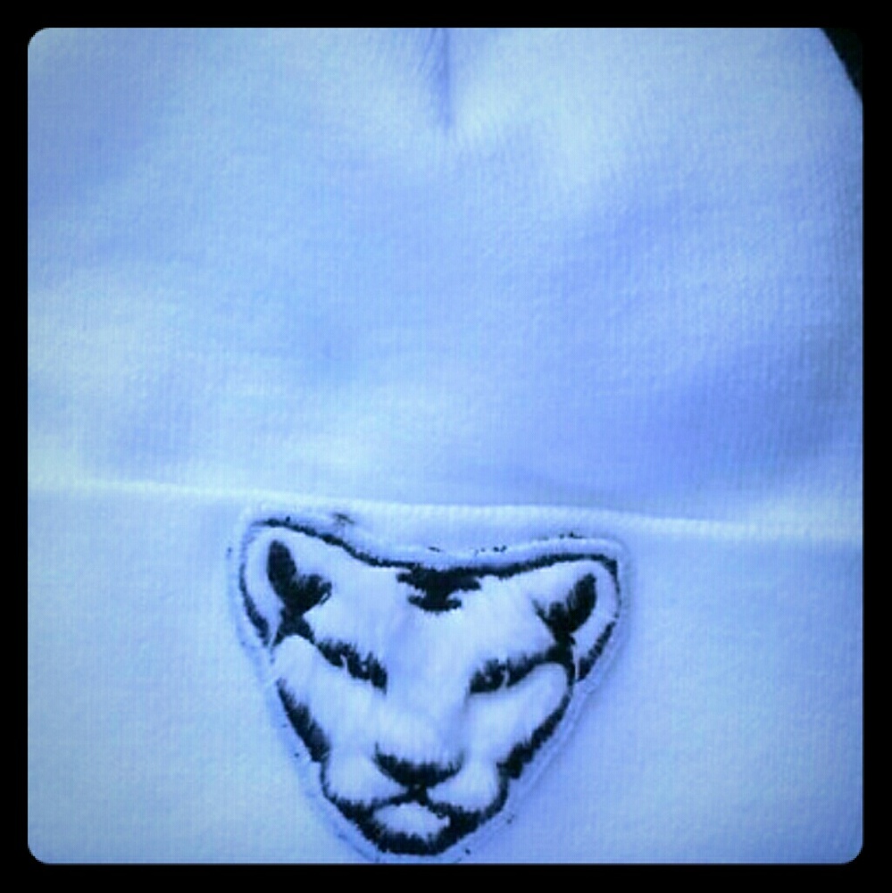 FOREVER LOYAL WINTER HAT